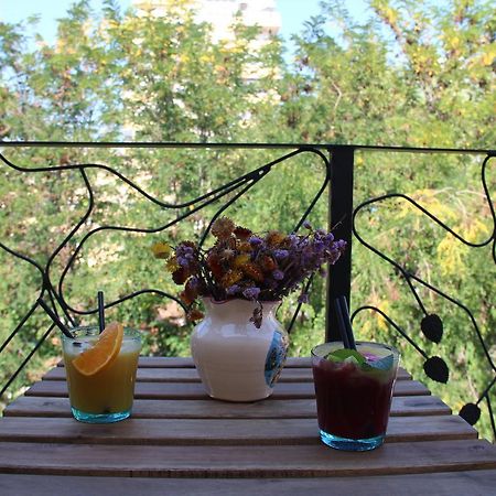Hotel Hermes Tirana Kültér fotó
