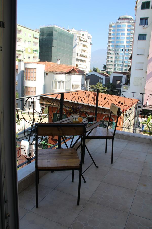 Hotel Hermes Tirana Kültér fotó