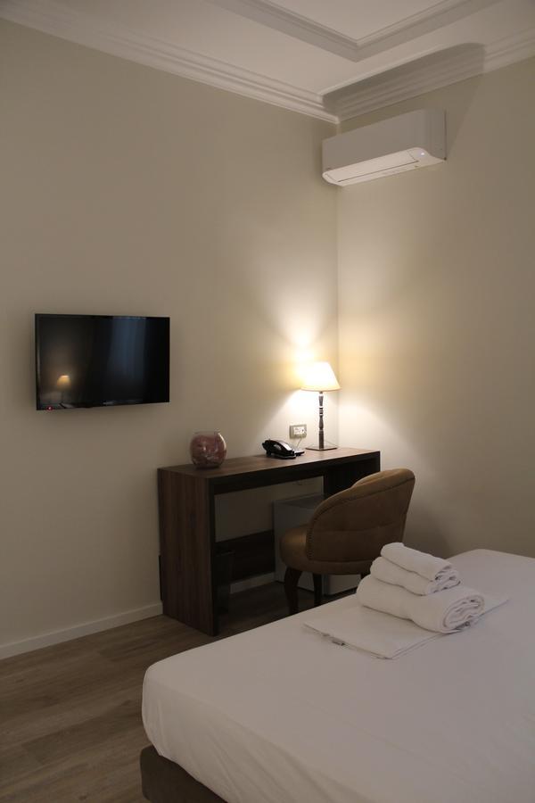 Hotel Hermes Tirana Kültér fotó